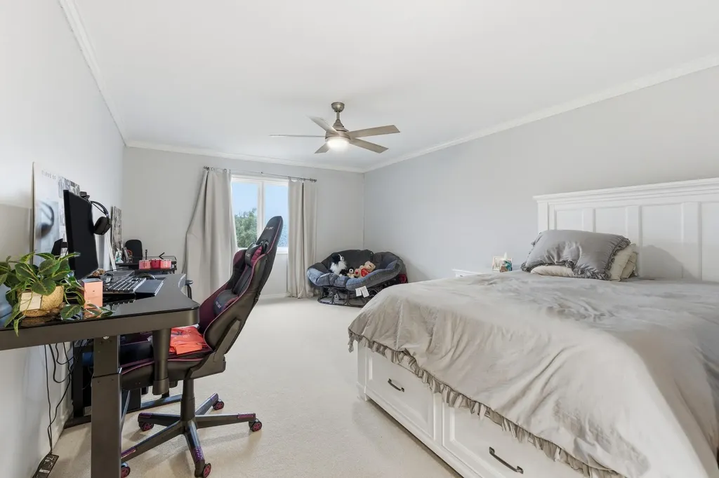 5520 Whitehall Boulevard Oakland Charter Township MI 48306