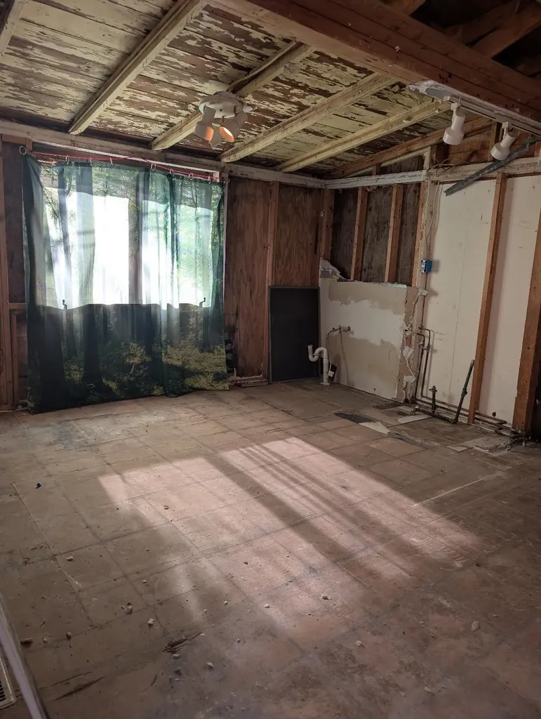 216 Portage Lake Road Waterloo Township MI 49259
