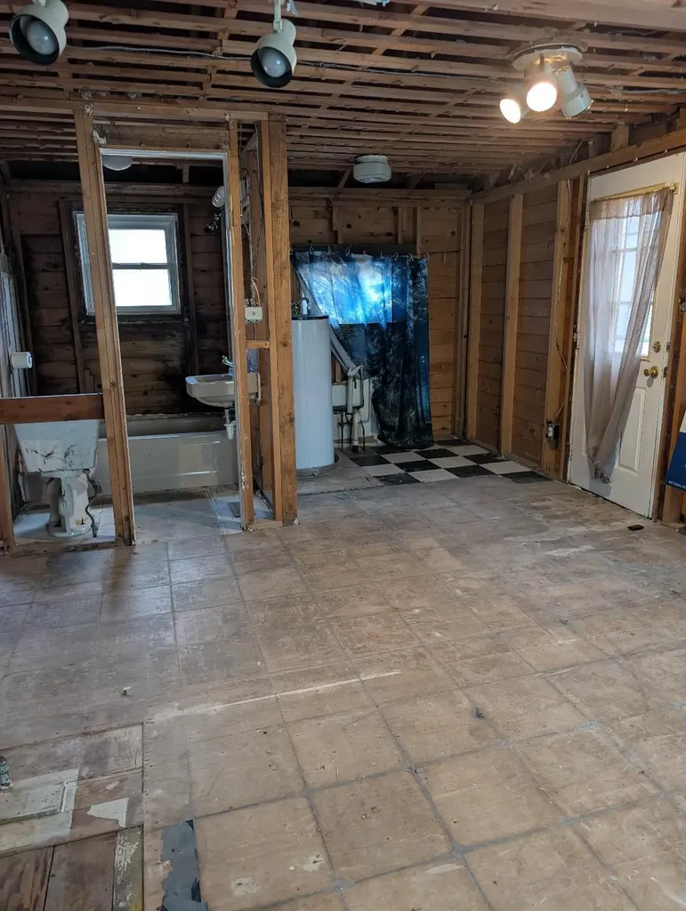 216 Portage Lake Road Waterloo Township MI 49259