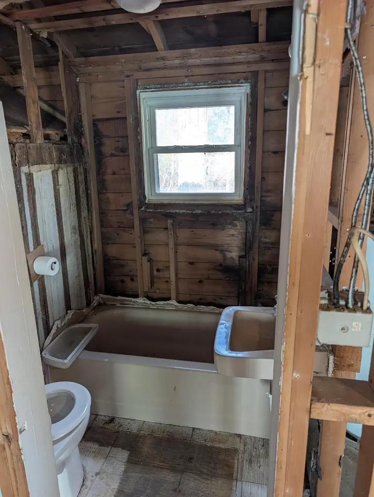 216 Portage Lake Road Waterloo Township MI 49259
