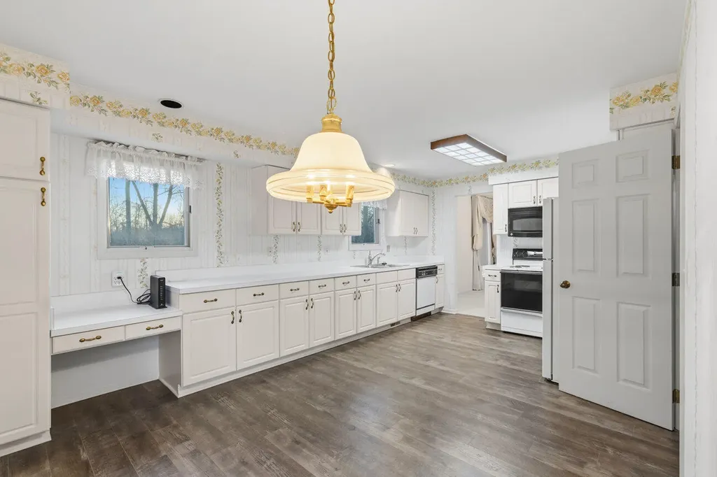8040 Pepperwood Drive Grand Blanc City MI 48439