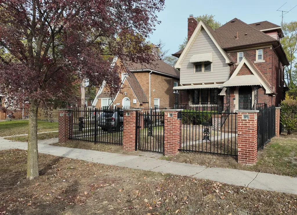 18968 Pennington Drive Detroit City MI 48221