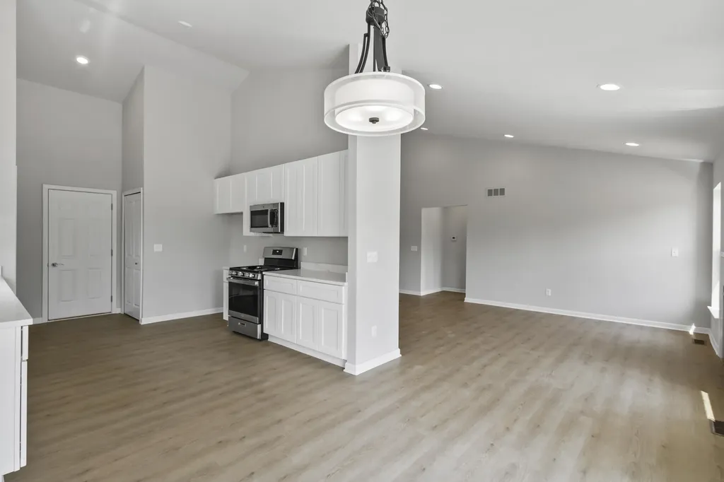 31649 Augusta Drive Romulus City MI 48174