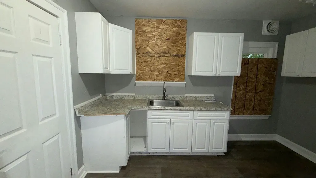 15887 Lauder Street Detroit City MI 48227