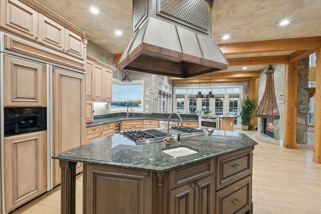 4349 Island View Drive Fenton Charter Township MI 48430