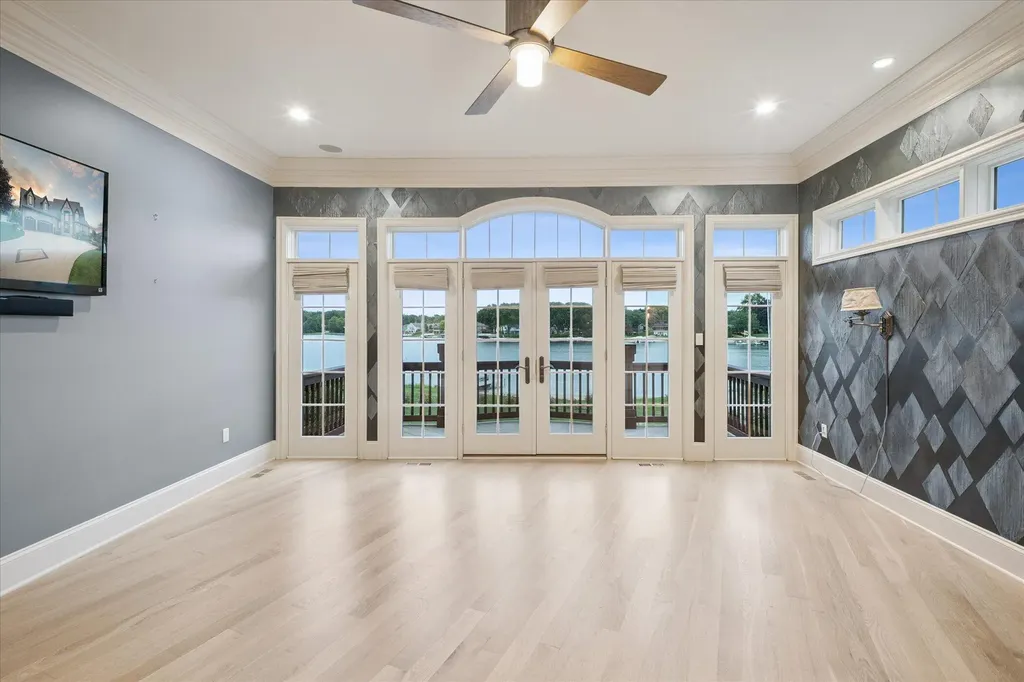 4349 Island View Drive Fenton Charter Township MI 48430