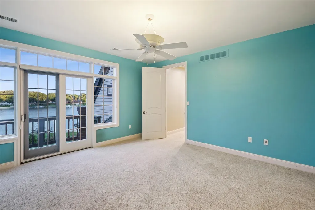 4349 Island View Drive Fenton Charter Township MI 48430