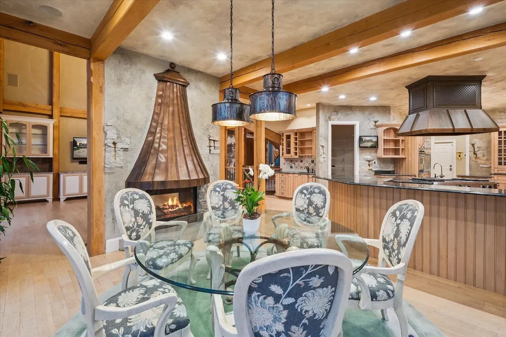 4349 Island View Drive Fenton Charter Township MI 48430
