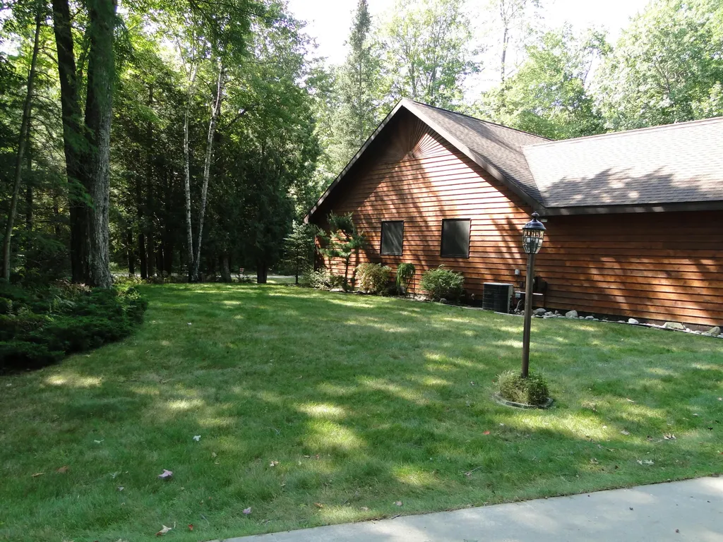 4873 Birchwood Trail Oscoda Charter Township MI 48750