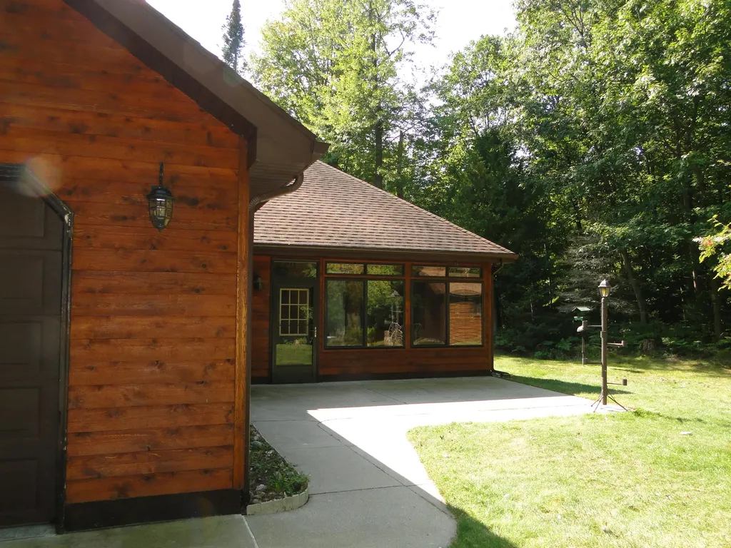 4873 Birchwood Trail Oscoda Charter Township MI 48750