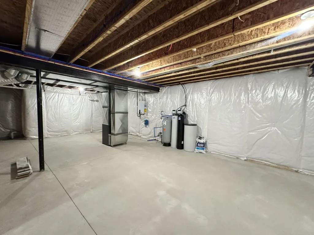 9931 White Tail Drive York Charter Township MI 48176