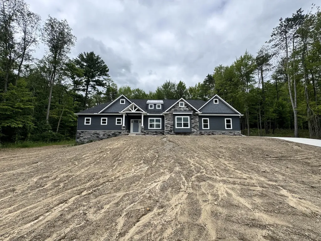 9931 White Tail Drive York Charter Township MI 48176