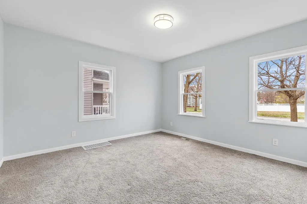 143 Park Street Adrian City MI 49221
