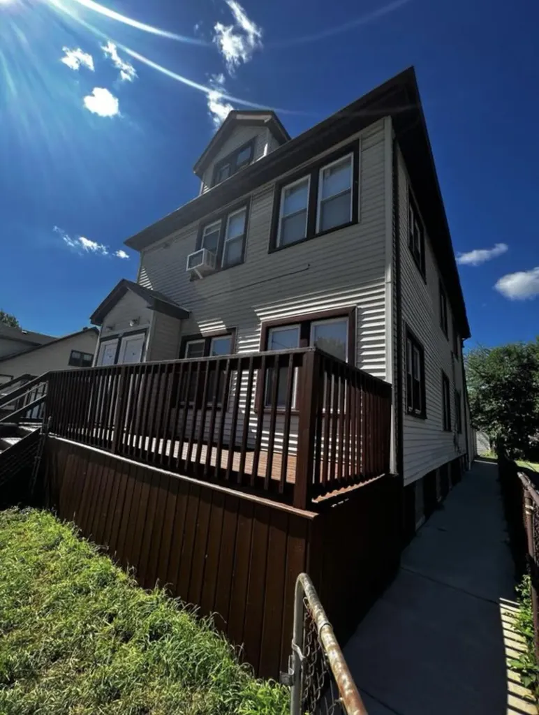 136 Batavia Street River Rouge City MI 48218