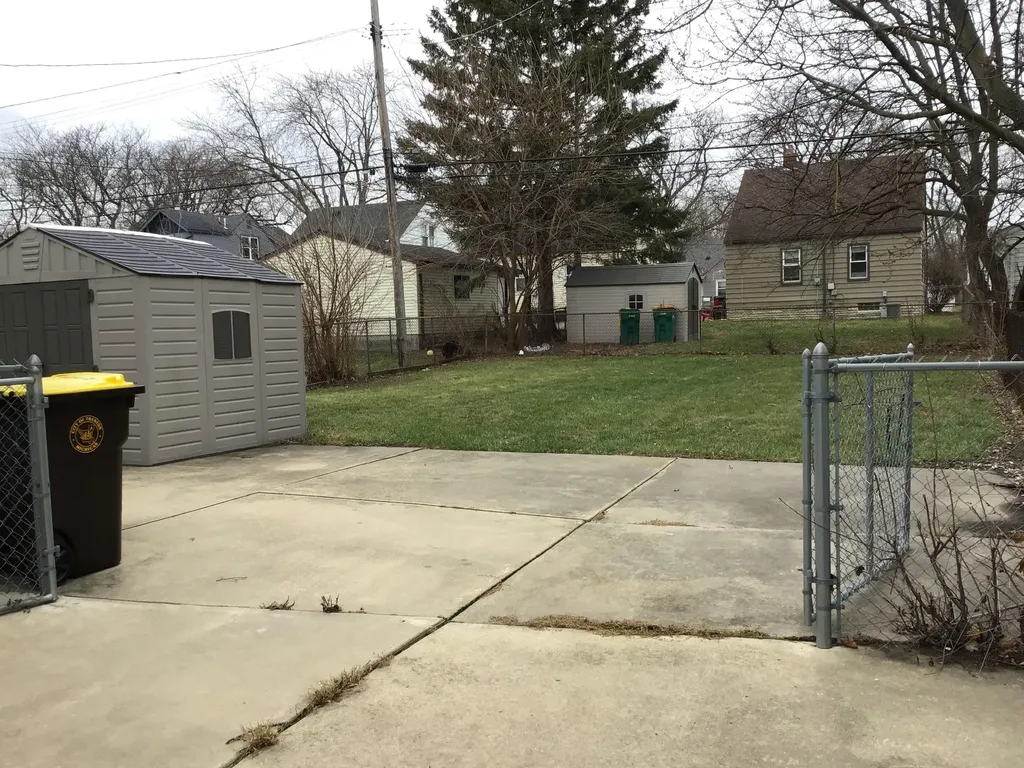 214 Detroit Street Trenton City MI 48183
