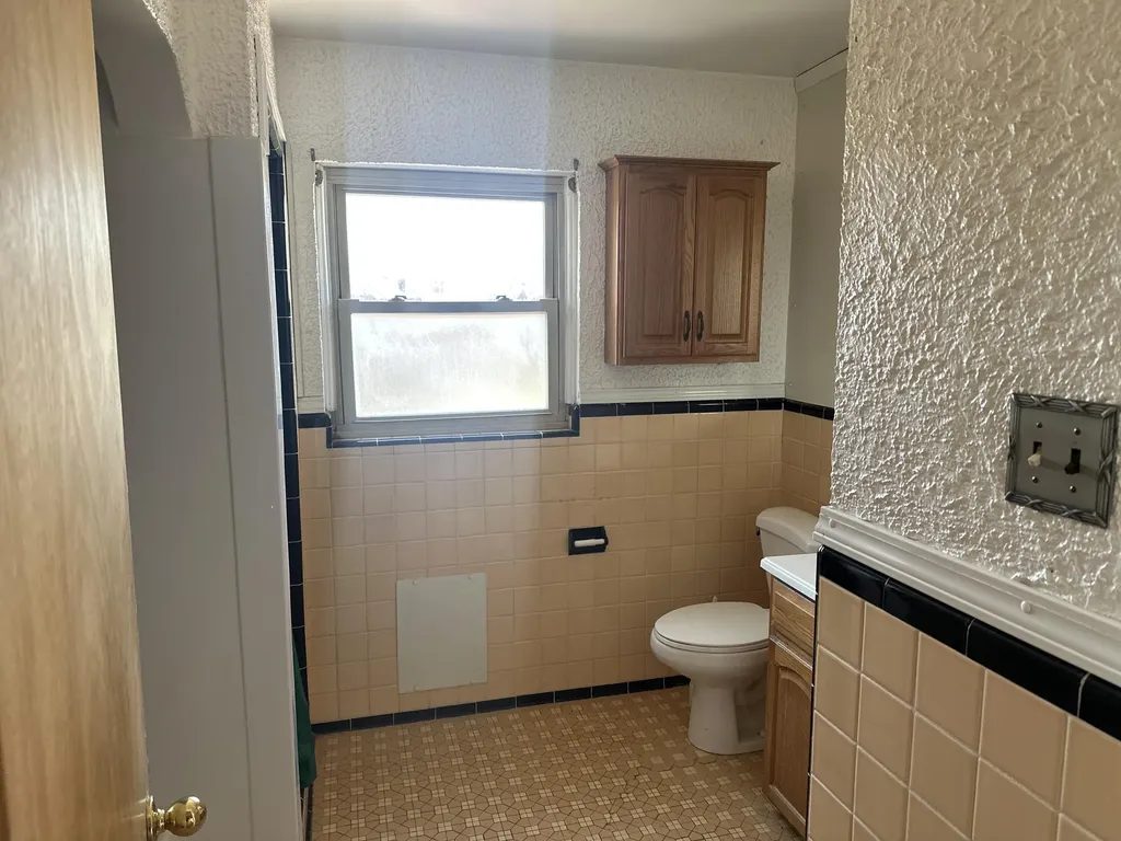 17516 Woodingham Drive Detroit City MI 48221