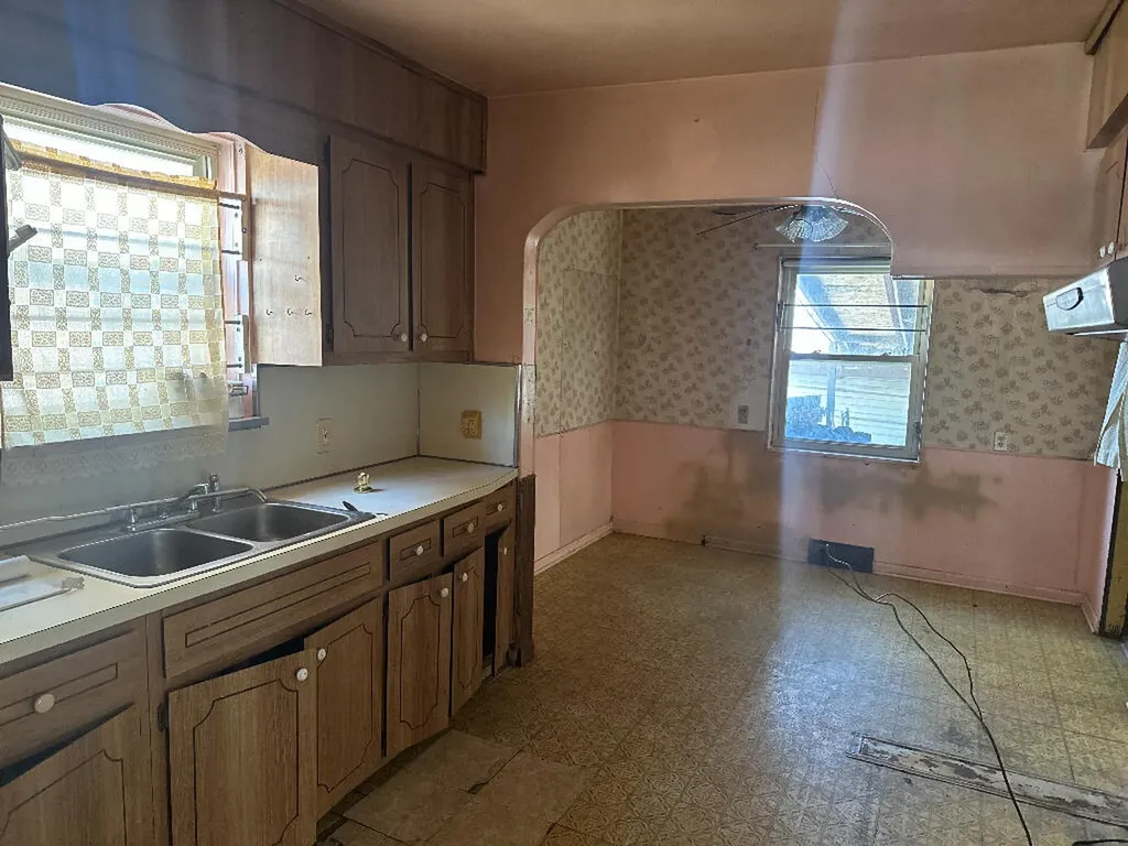 17516 Woodingham Drive Detroit City MI 48221