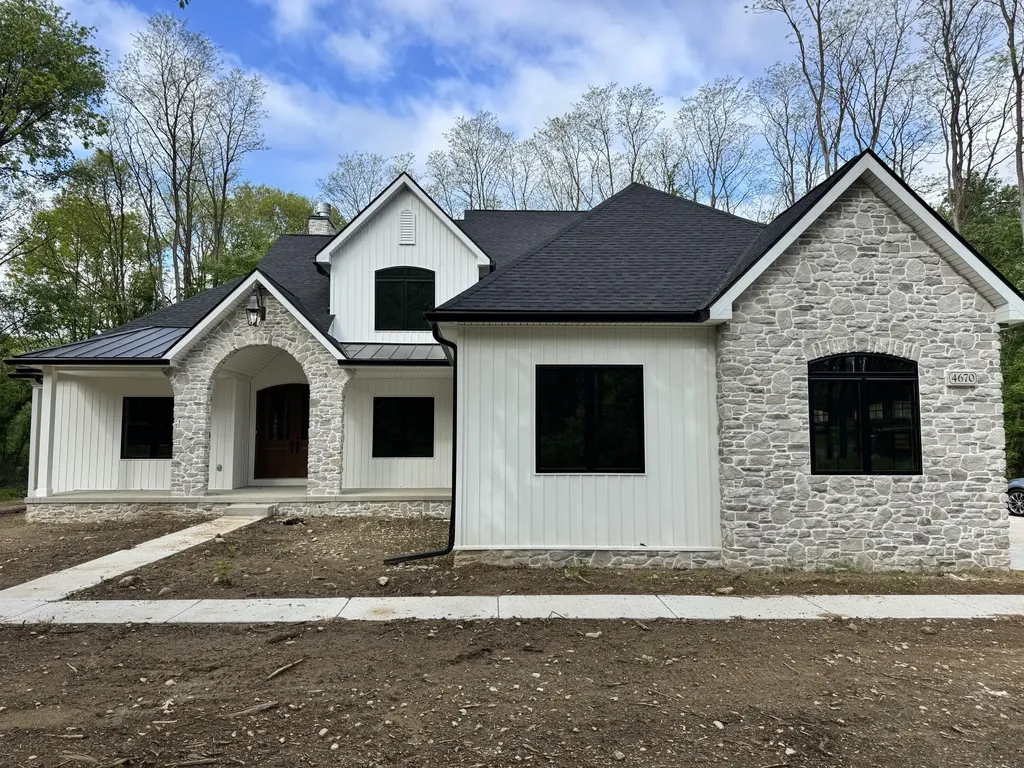 9935 White Tail Drive York Charter Township MI 48176