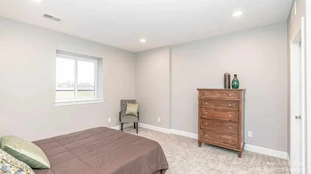 7142 Black Cherry Lane Pittsfield Charter Township MI 48176