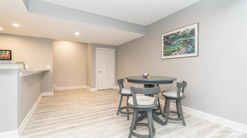 7052 Black Cherry Lane Pittsfield Charter Township MI 48176