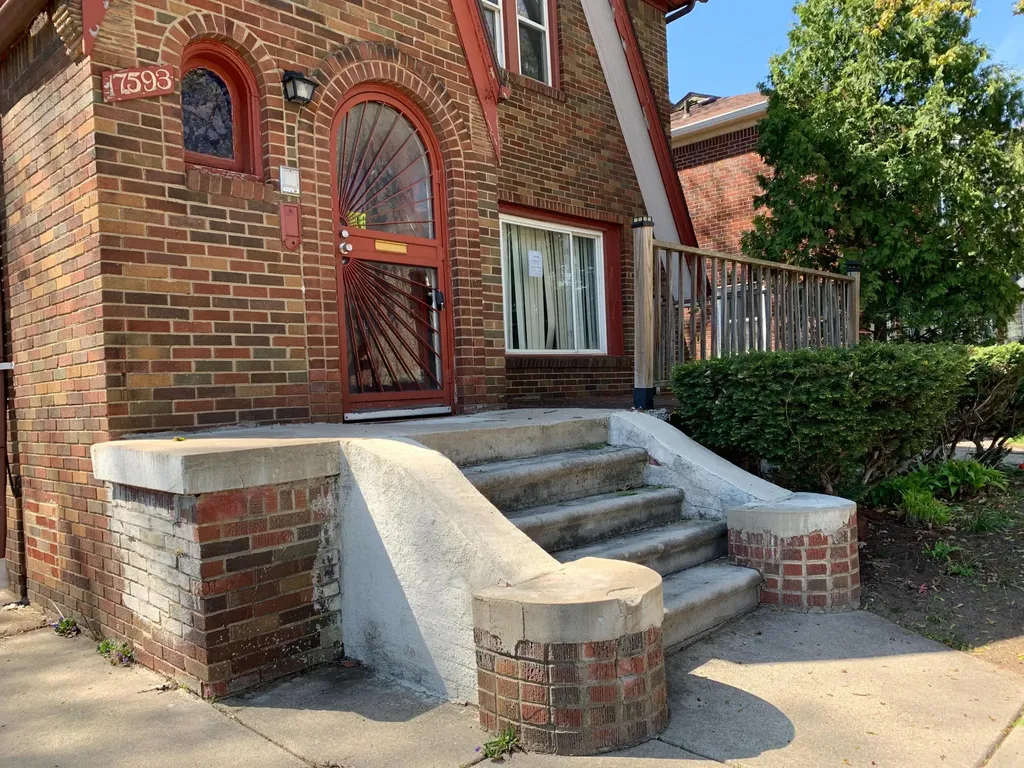 17593 Monica Street Detroit City MI 48221