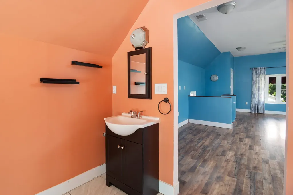1118 E Alcott Street Kalamazoo City MI 49001