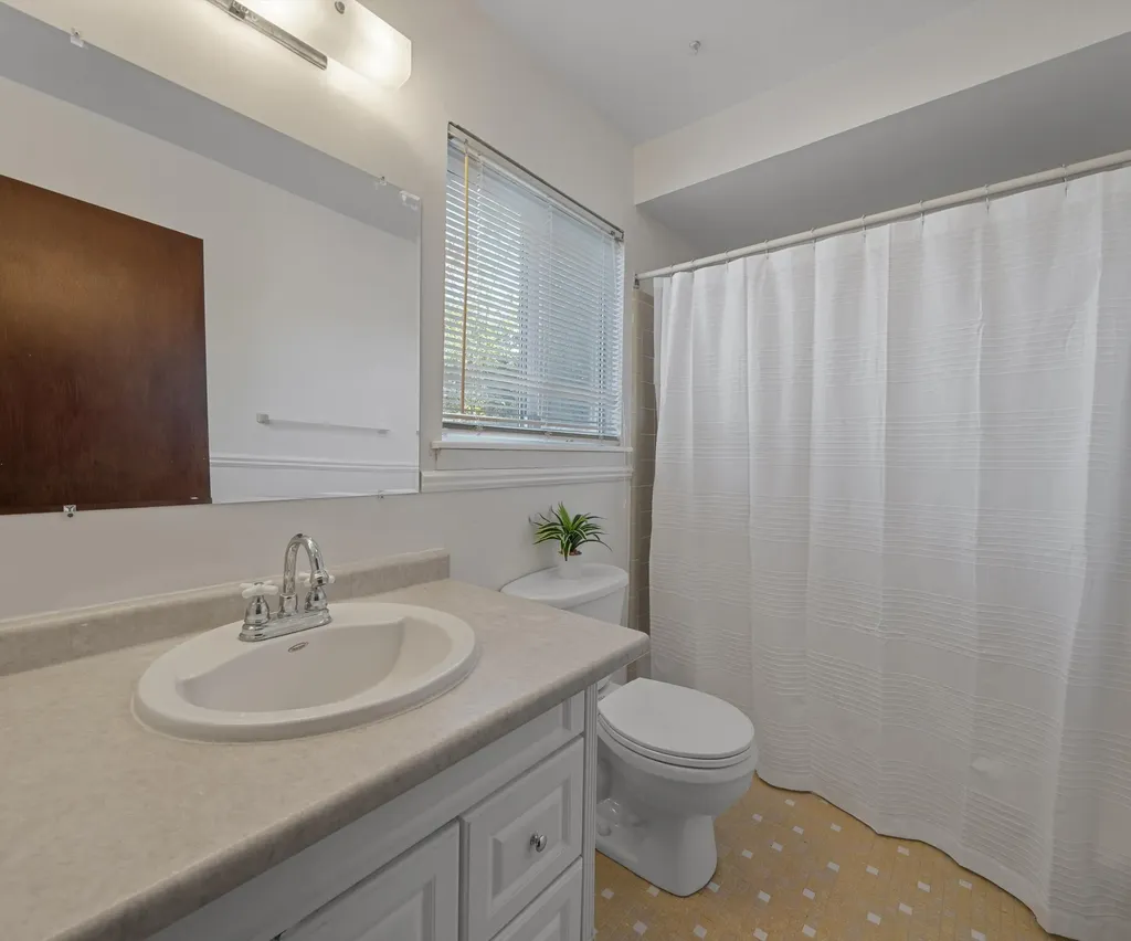 61119 Heritage Boulevard South Lyon City MI 48178