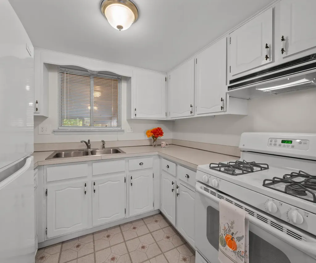 61119 Heritage Boulevard South Lyon City MI 48178