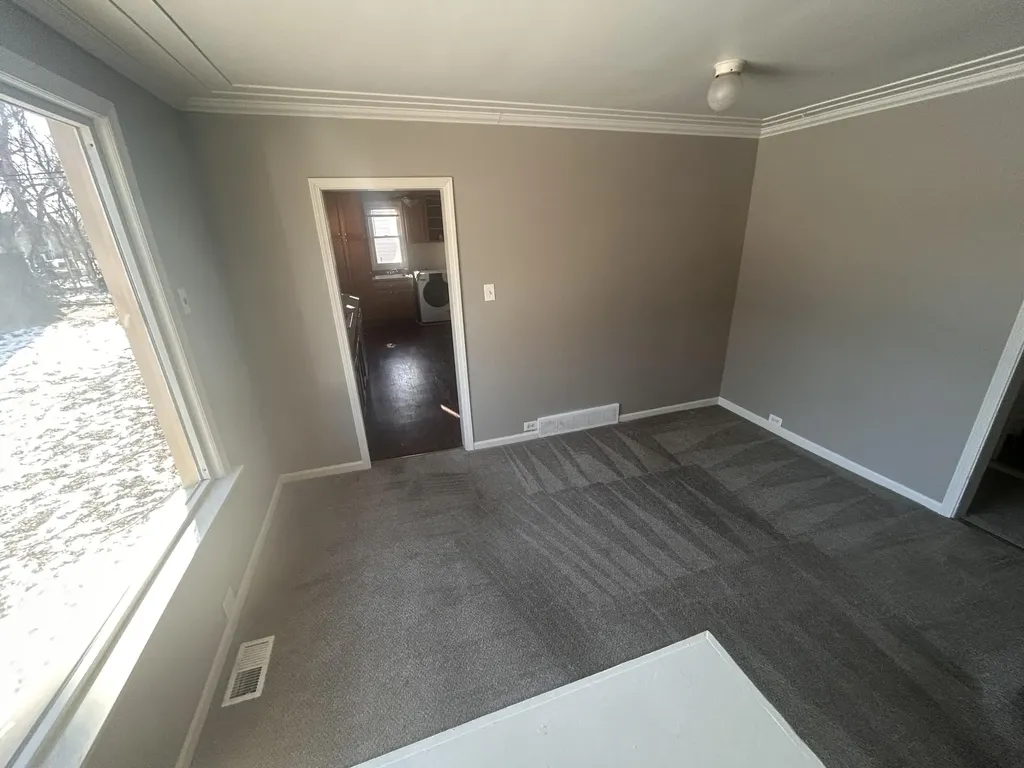 32 E George Avenue Hazel Park City MI 48030