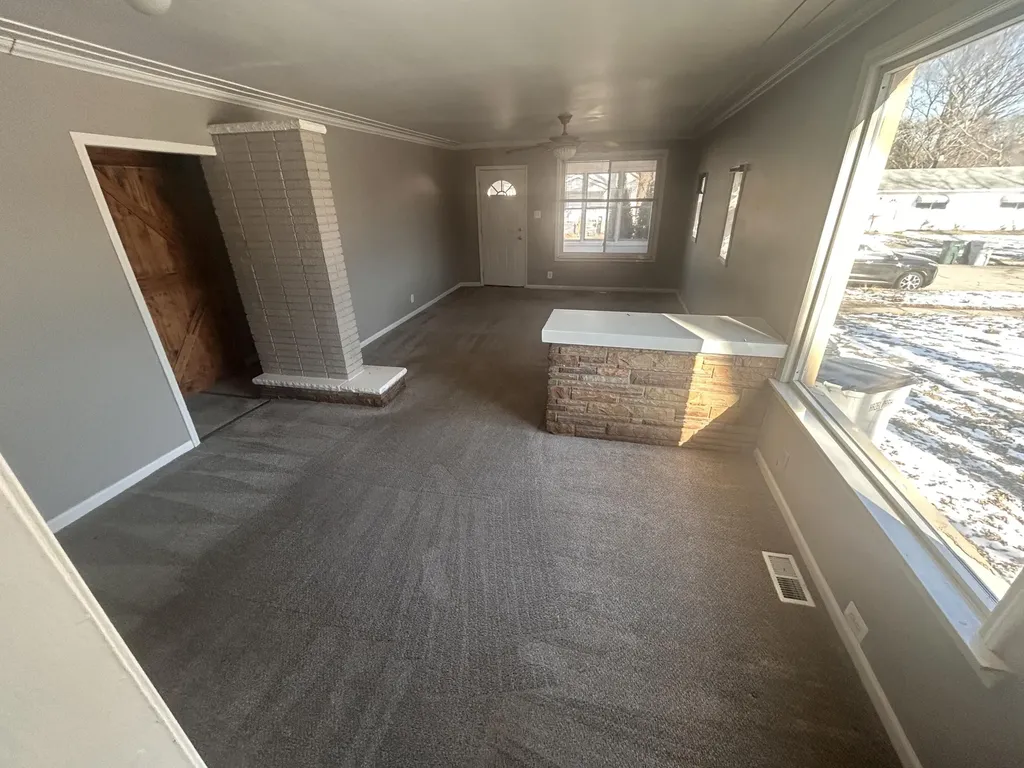 32 E George Avenue Hazel Park City MI 48030