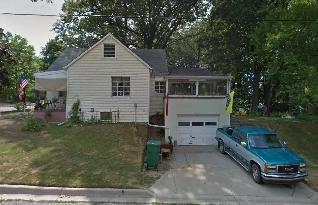 256 Burr St Street Battle Creek City MI 49015