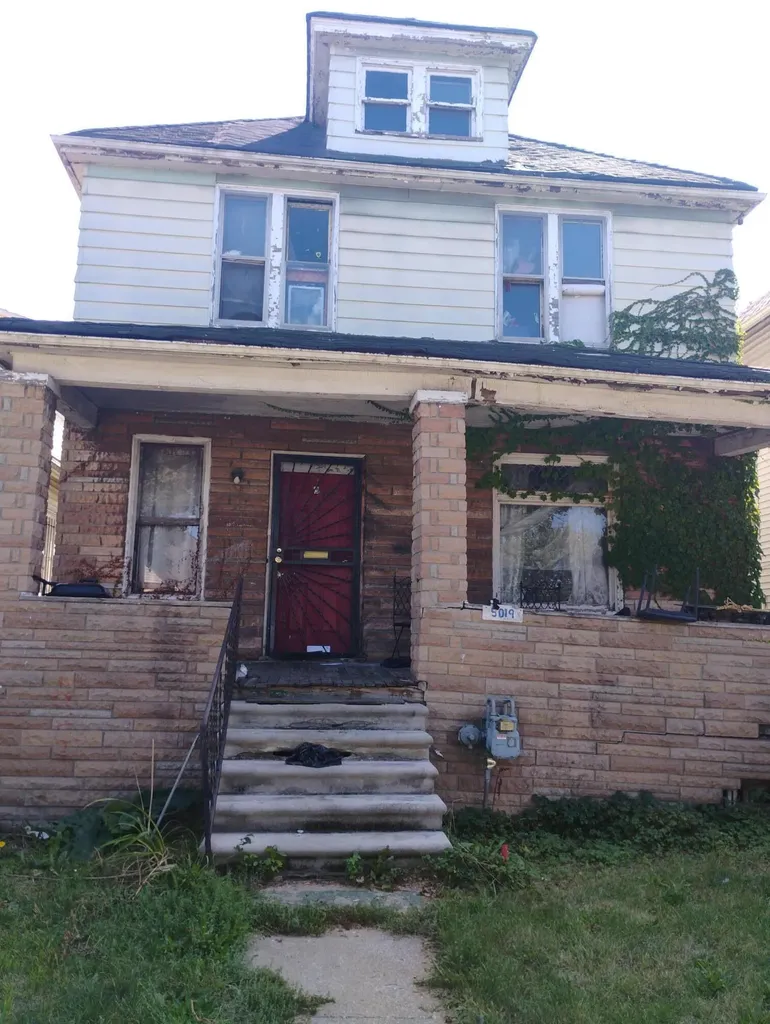5019 Larchmont Detroit City MI 48204