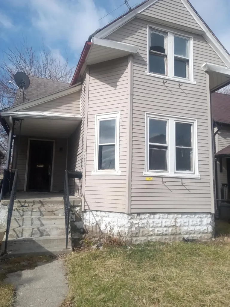 3771 24th Detroit City MI 48208