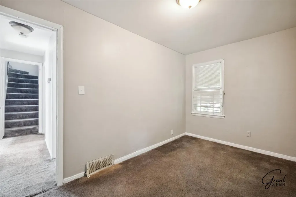 19401 Grandview Street Detroit City MI 48219