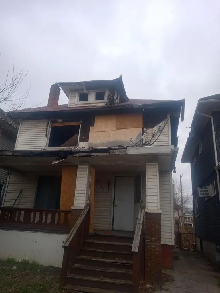 4276 Larchmont Detroit City MI 48204