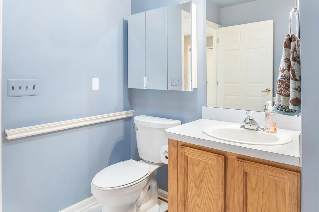21329 Mulberry Court Farmington City MI 48336