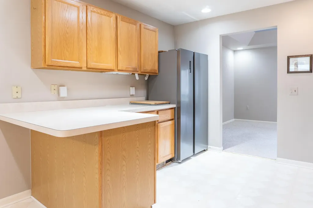 21329 Mulberry Court Farmington City MI 48336