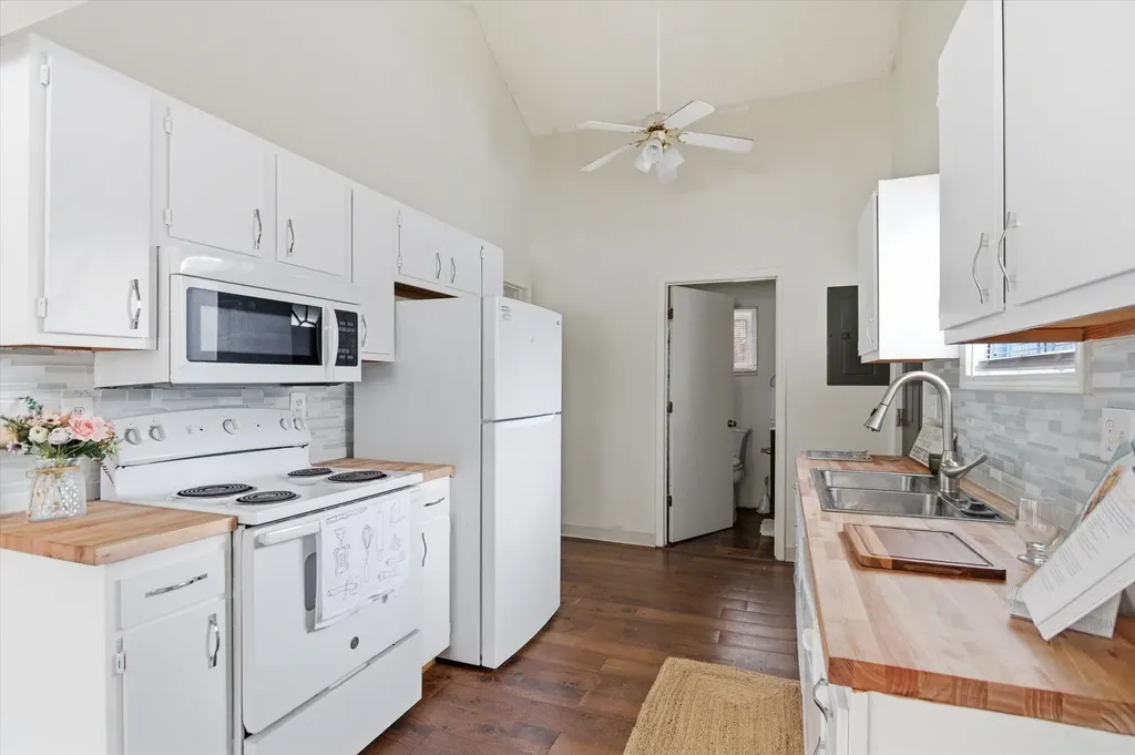 59 Johnson Street Ypsilanti Charter Township MI 48198
