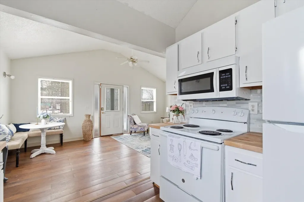 59 Johnson Street Ypsilanti Charter Township MI 48198