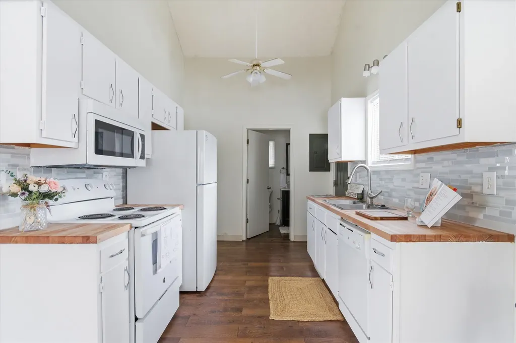 59 Johnson Street Ypsilanti Charter Township MI 48198