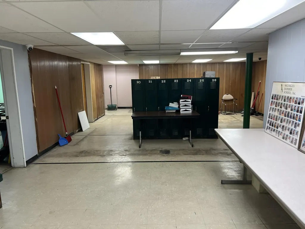 8990 Grand River Avenue Detroit City MI 48204