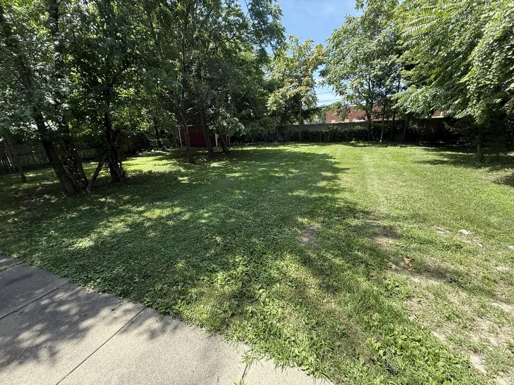 26655 Rosewood Street Roseville City MI 48066