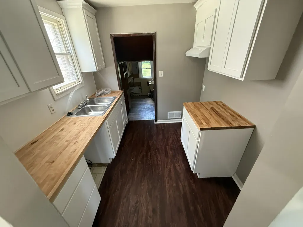 26655 Rosewood Street Roseville City MI 48066