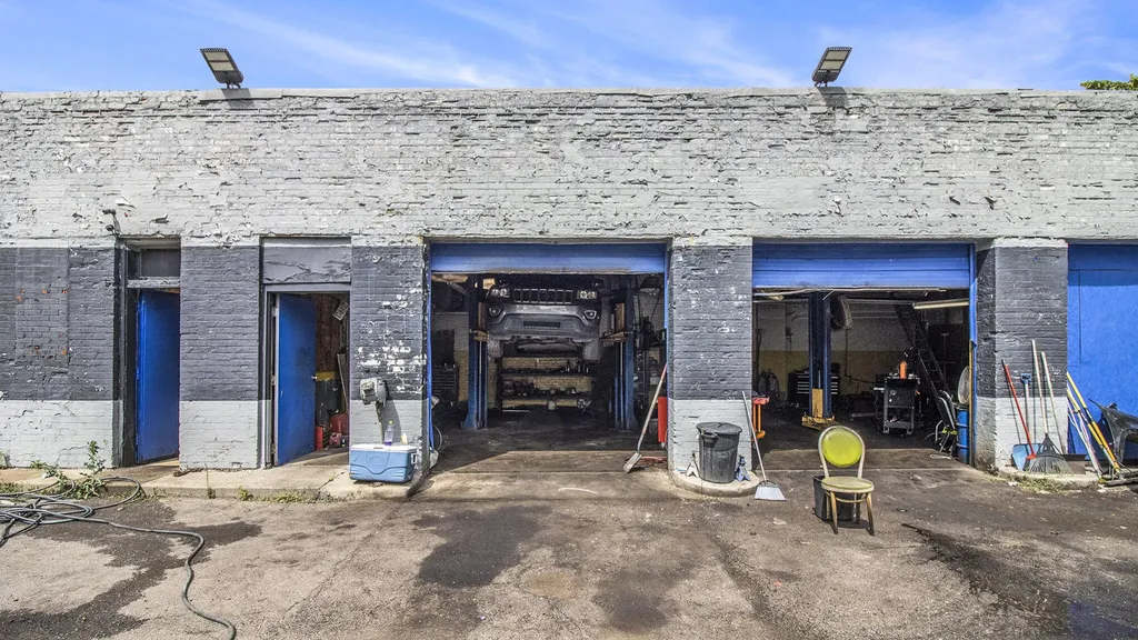 11920 W Grand River Avenue Detroit City MI 48204