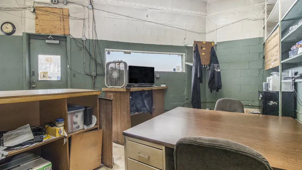 11920 W Grand River Avenue Detroit City MI 48204