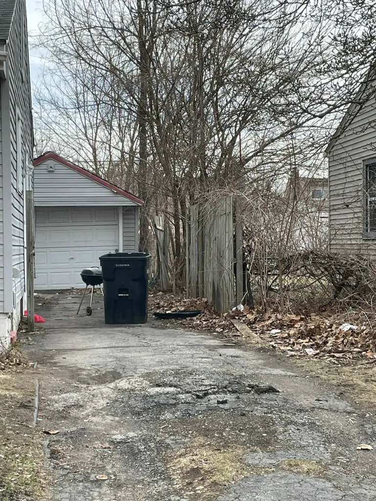 19730 Trinity Street Detroit City MI 48219