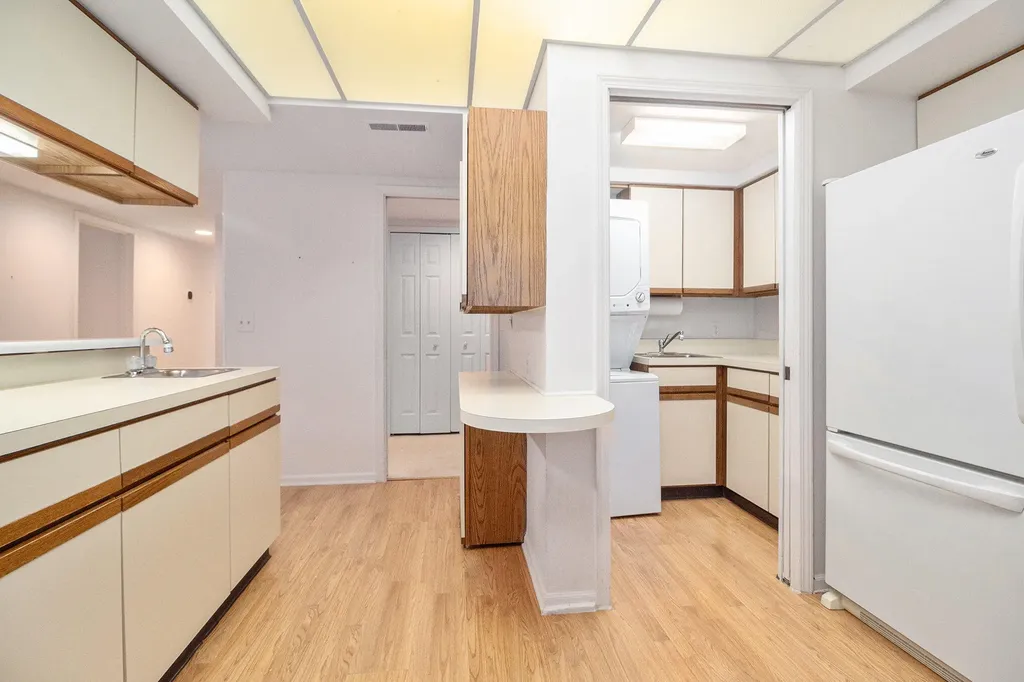 2115 Nature Cove Court Ann Arbor City MI 48104