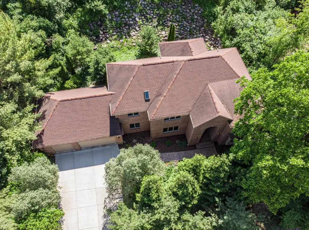 588 Green Road Ann Arbor City MI 48105