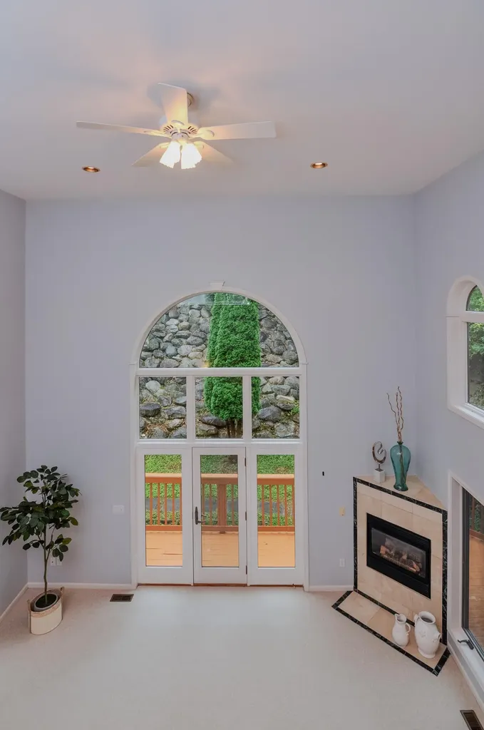 588 Green Road Ann Arbor City MI 48105