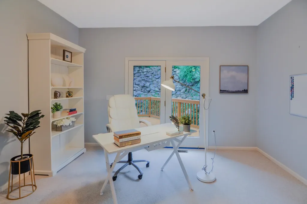 588 Green Road Ann Arbor City MI 48105